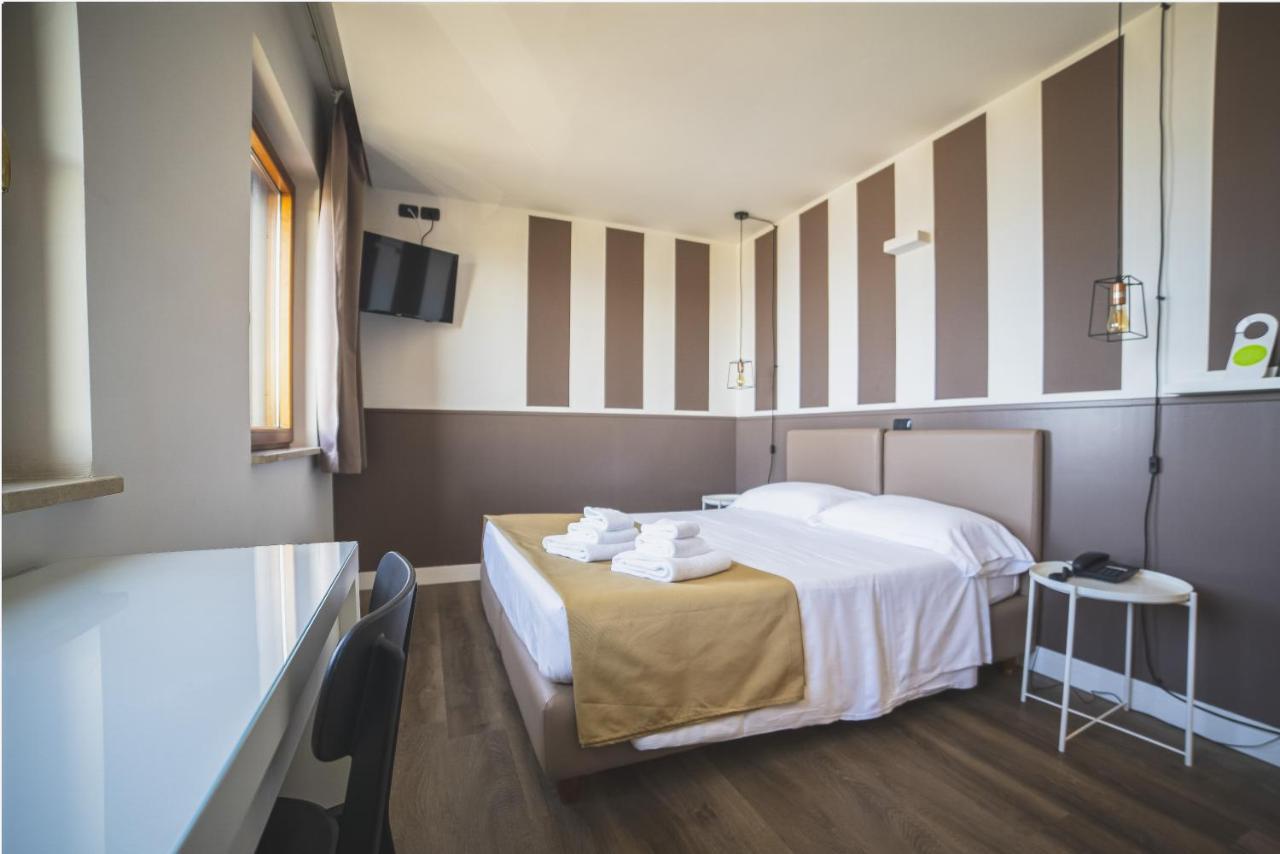 Hotel Continental Reggio di Calabria Exteriör bild