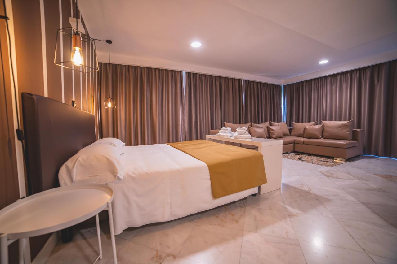 Hotel Continental Reggio di Calabria Exteriör bild