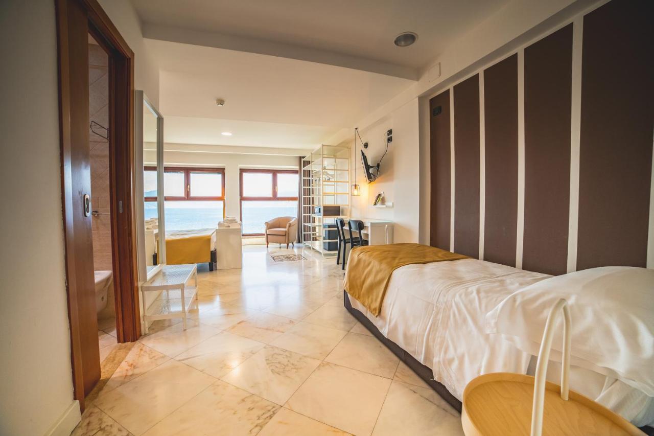 Hotel Continental Reggio di Calabria Exteriör bild