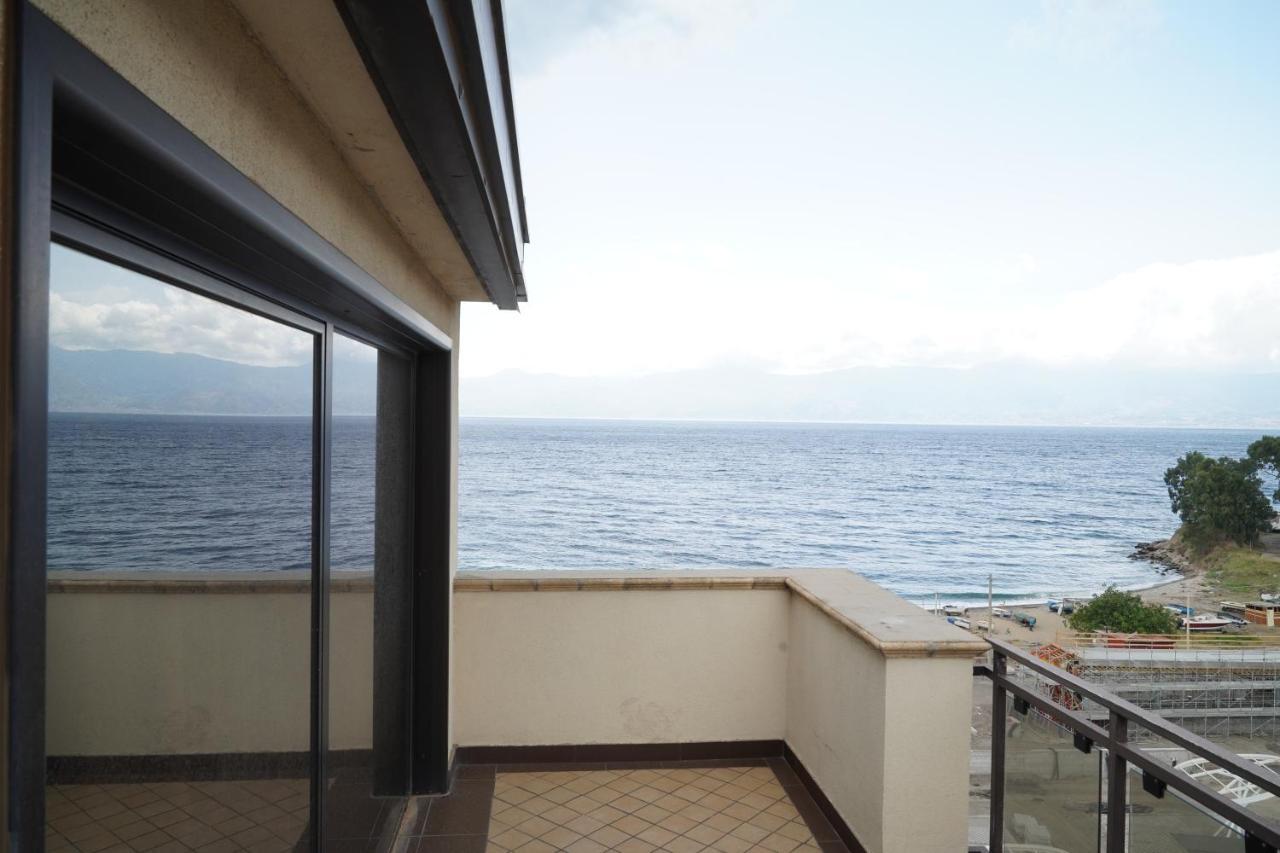Hotel Continental Reggio di Calabria Exteriör bild